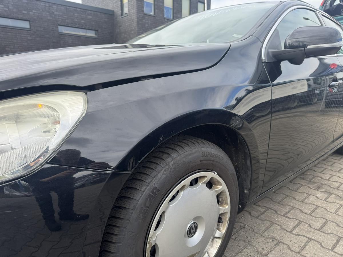 Volvo V60 original Kotfl&uuml;gel vorn links 01900 Black Stone Bj.2011